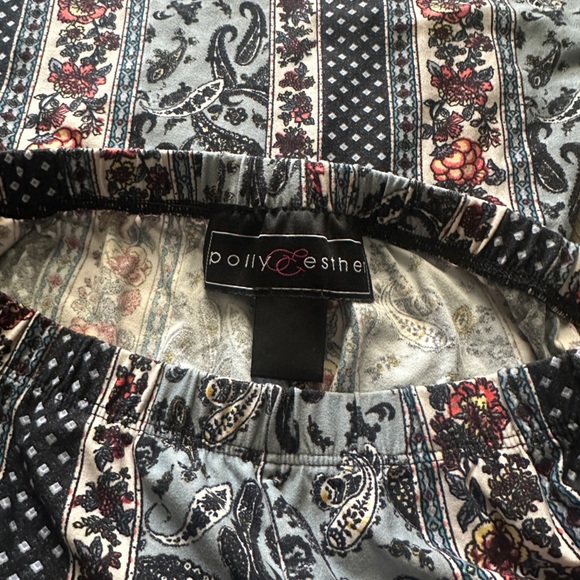 Flared Patterned Pants - Picture 3 of 4